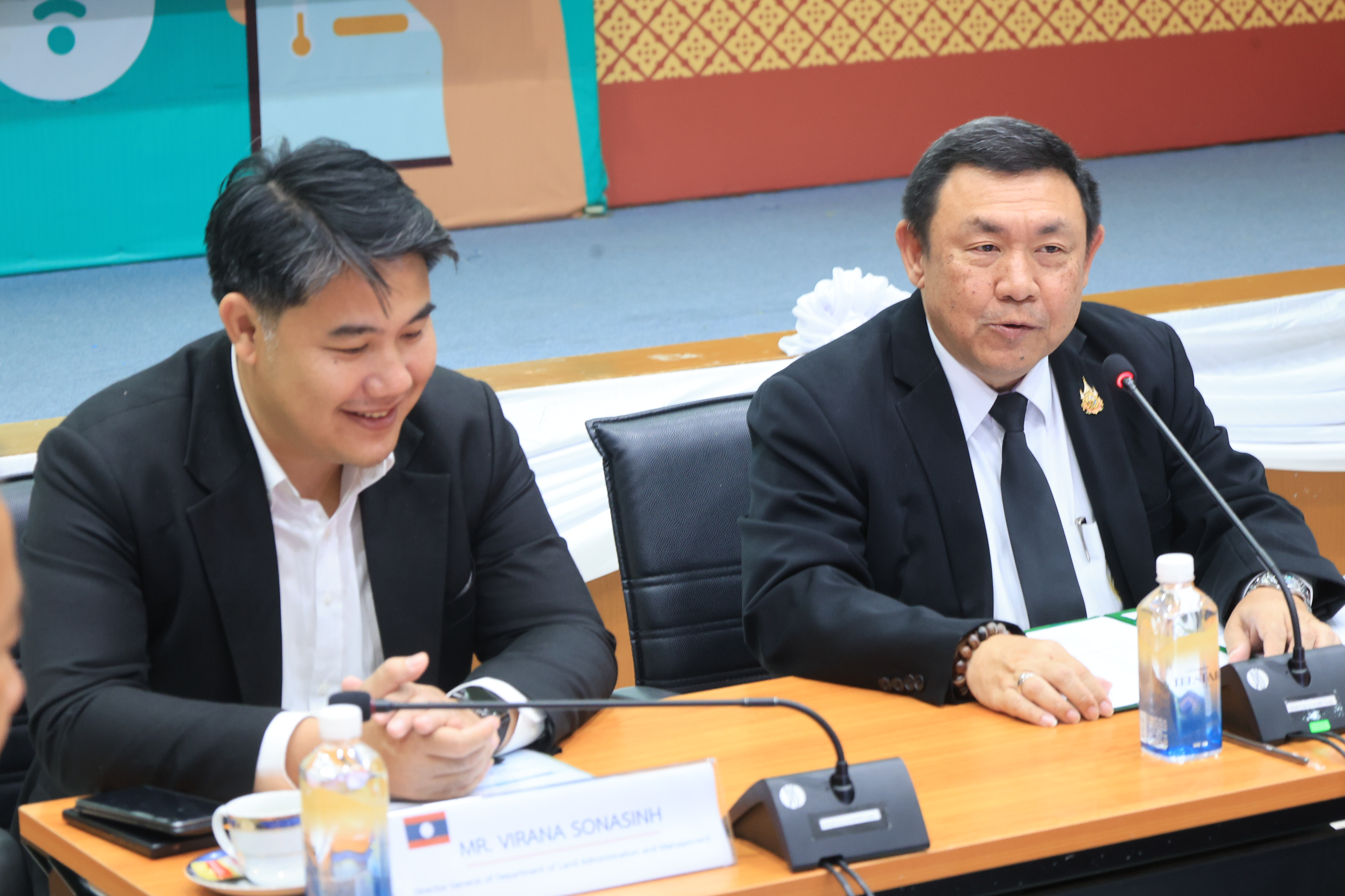 title - ส.ป.ก. ต้อนรับคณะผู้บริหารและเจ้าหน้าที่จากกรมบริหารและจัดการที่ดิน สปป.ลาว 